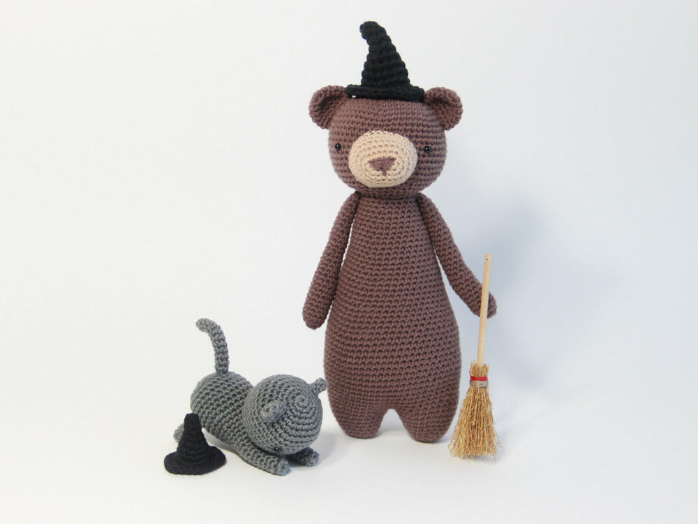 Free Witch Hat Crochet Amigurumi Pattern - Little Bear Crochets