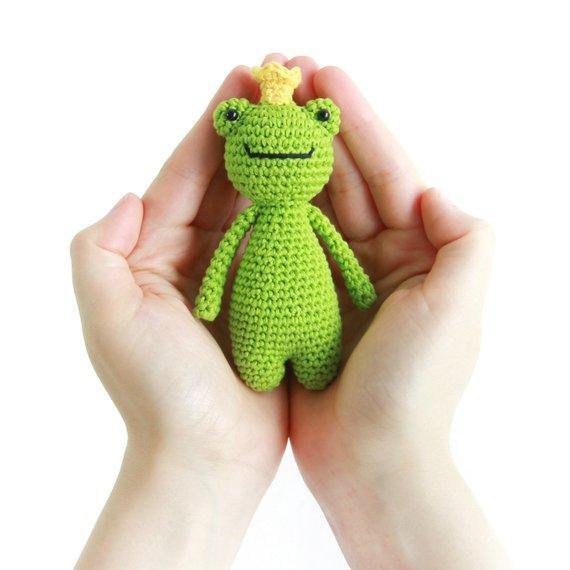 Mini Frog PDF Amigurumi Crochet Pattern - Little Bear Crochets