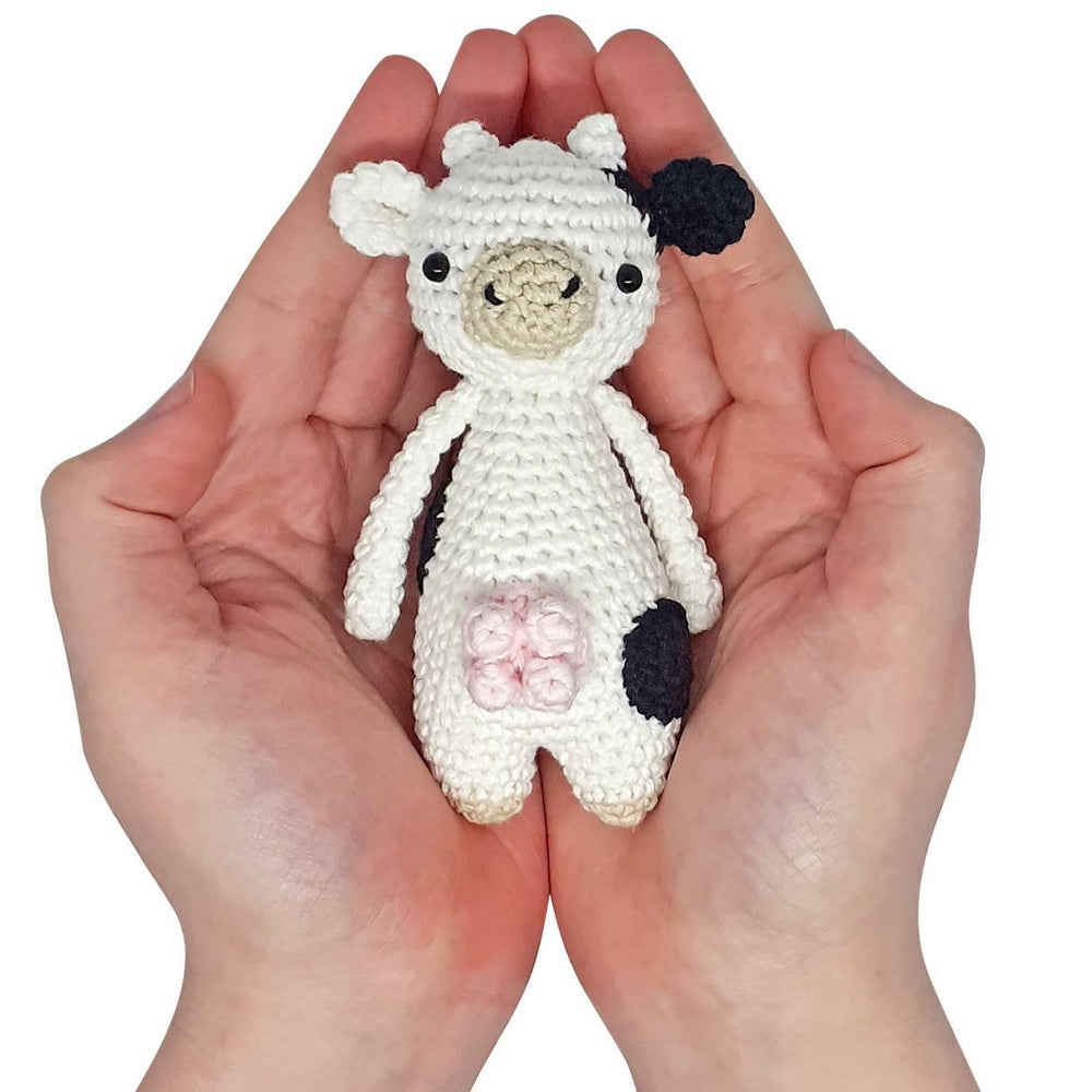 
                  
                    mini cow amigurumi crochet pattern
                  
                
