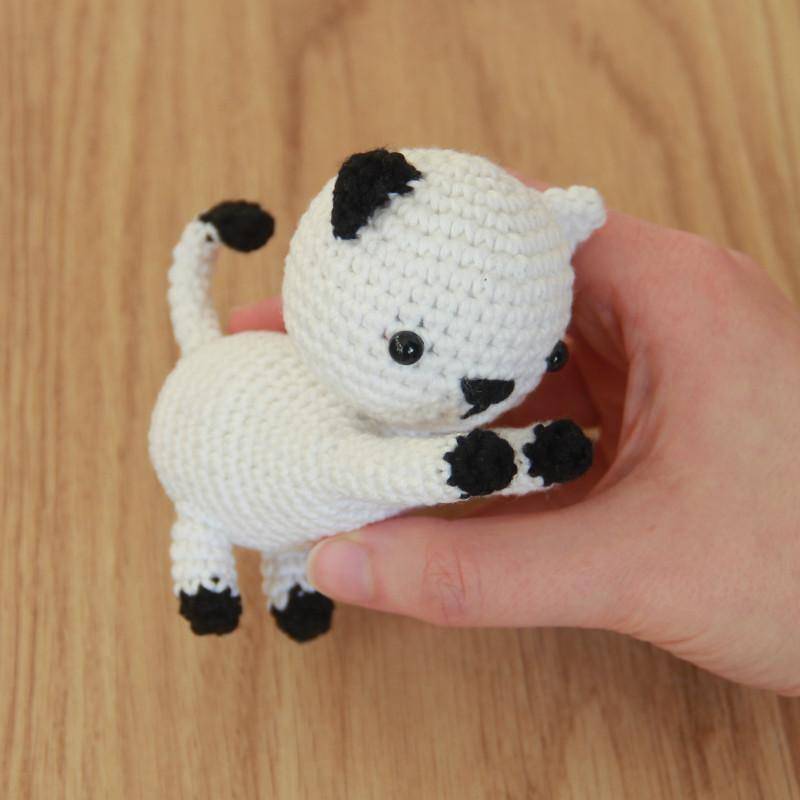 Amigurumi Crochet débutant: 39 adorables animaux à créer avec instructions  et illustrations claires et faciles à suivre (French Edition)